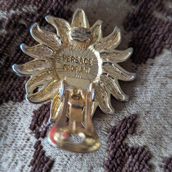 💥EXTREMELY RARE💯VERSACE RUNWAY RELEASE CLIPS - Picture 6 of 9